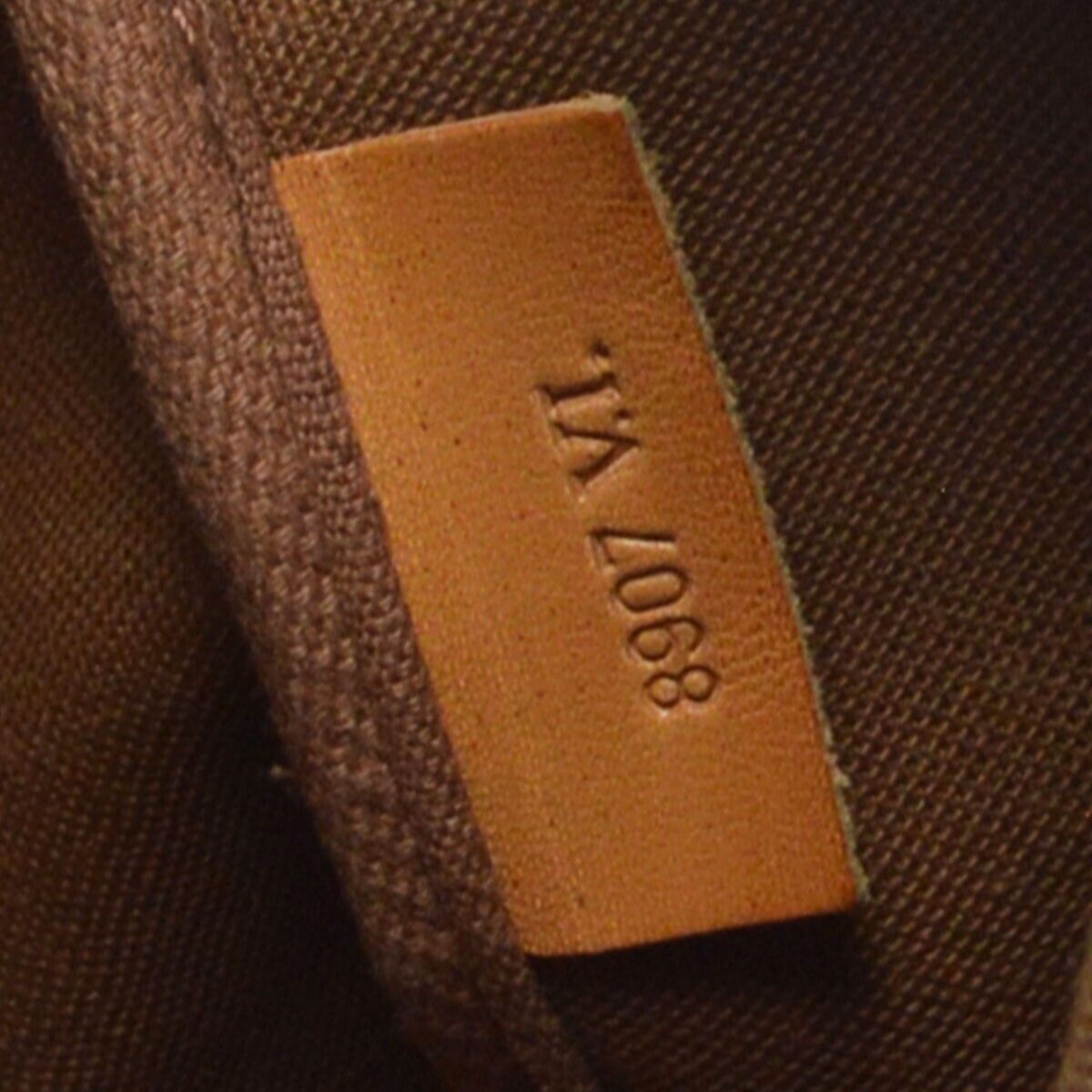LOUIS VUITTON SAUMUR 35
